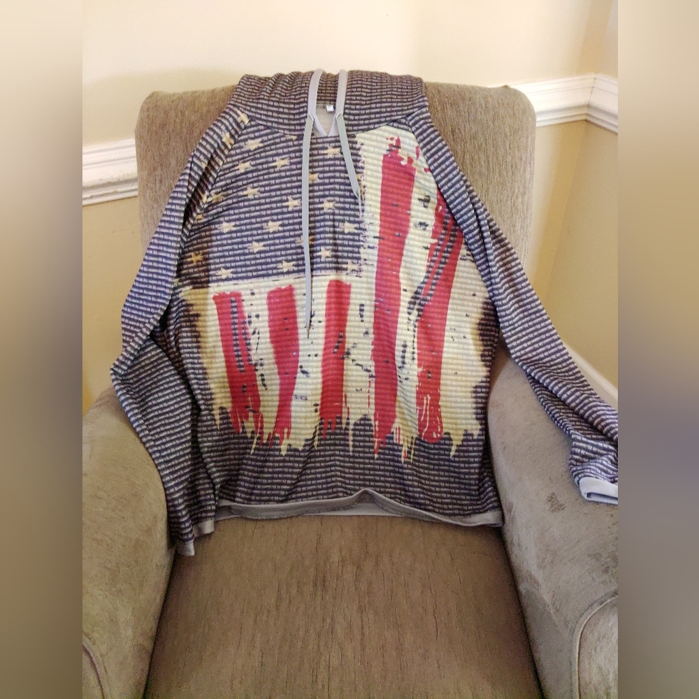 American Hoodie Light